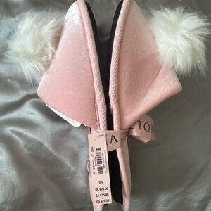 Victoria's Secret Blush Pink Fluffy Slippers